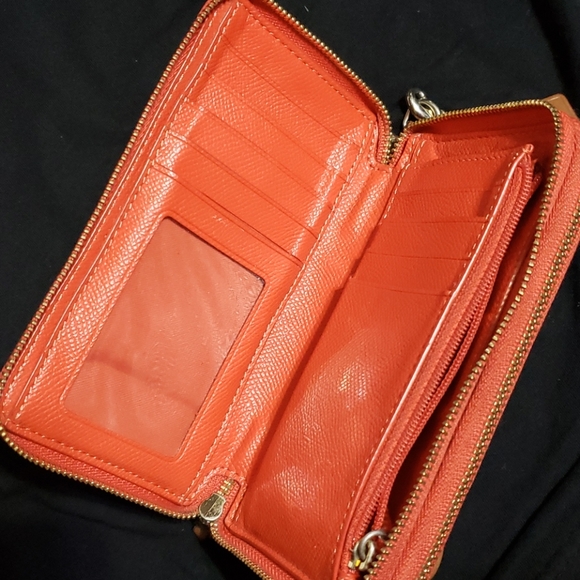 Wallet - Picture 3 of 5